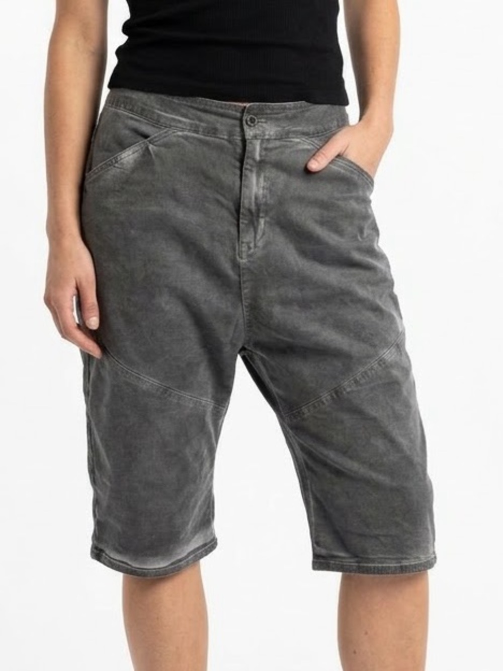 SARAH PACINI Grey Drop Crotch Capri Jeans Bermuda Shorts Faded Size Medium T2